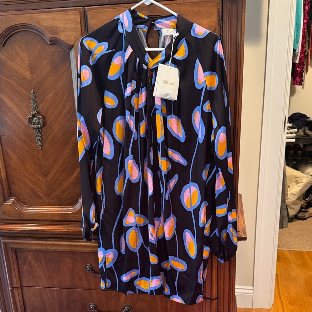 NWT Diane Von Furstenberg Silka Dress in Magic Lights!